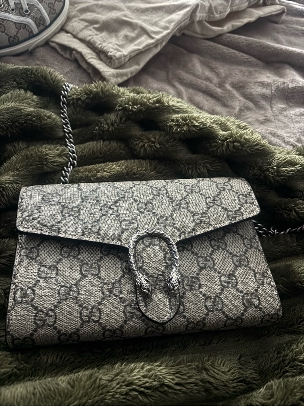 Gucci Beige Monogram Dionysus Chain Crossbody Bag - Picture 2 of 6